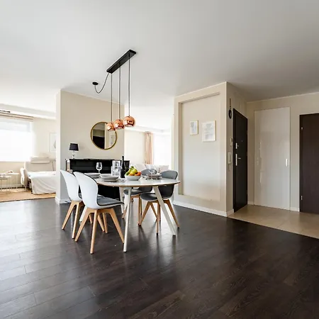Daire Redlowo Luxury By Bookinghost