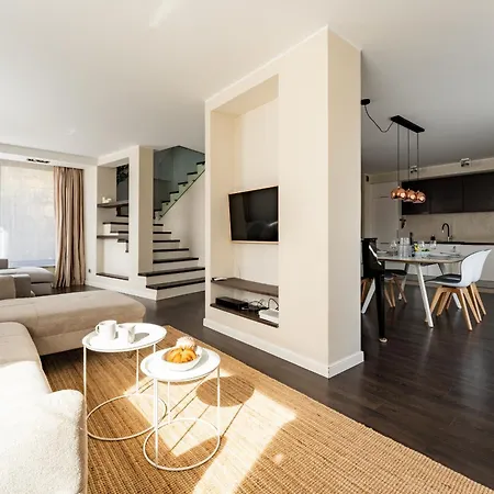 Redlowo Luxury By Bookinghost 아파트