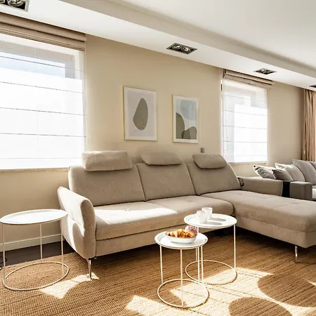 Redlowo Luxury By Bookinghost 아파트