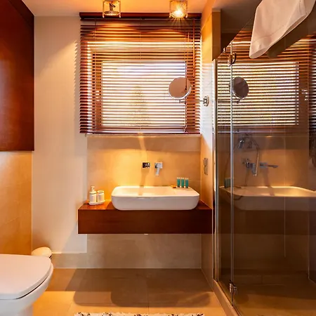 Redlowo Luxury By Bookinghost